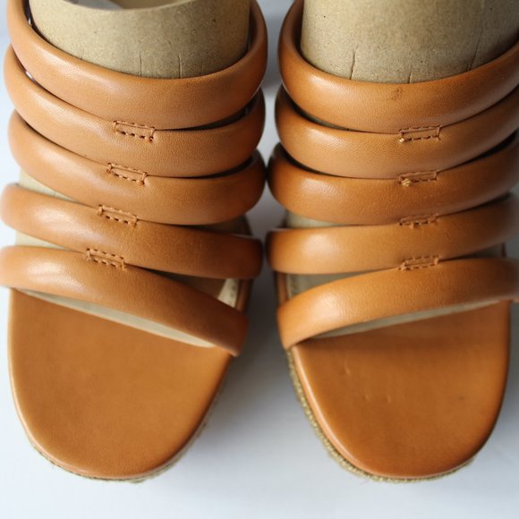 VINCE CAMUTO - Retro-Chic Platform Sandals - VC-Patrest - Picture 13 of 16